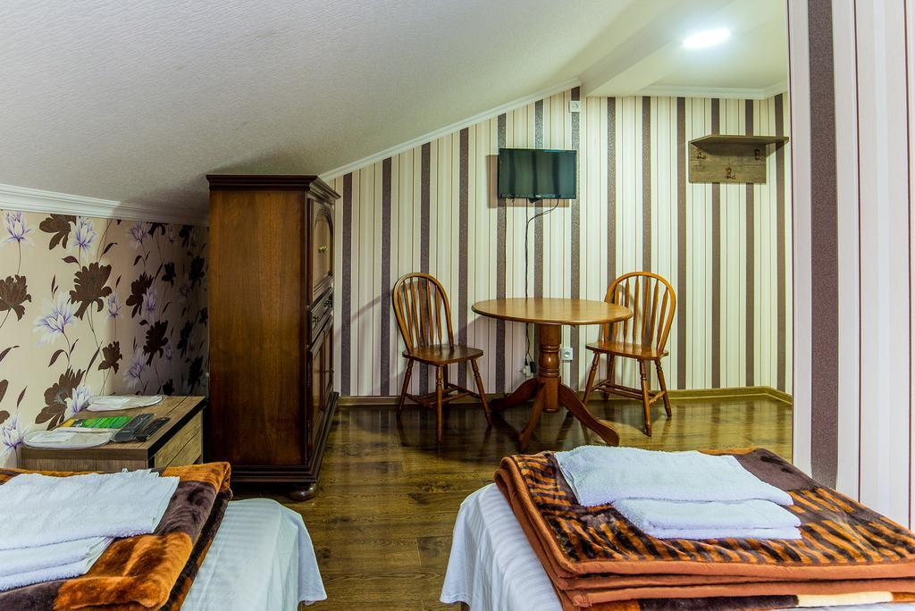 Hotel Guglux &Wine Cellar Telavi Kültér fotó