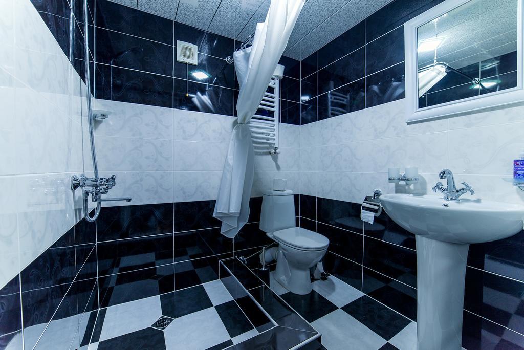 Hotel Guglux &Wine Cellar Telavi Kültér fotó