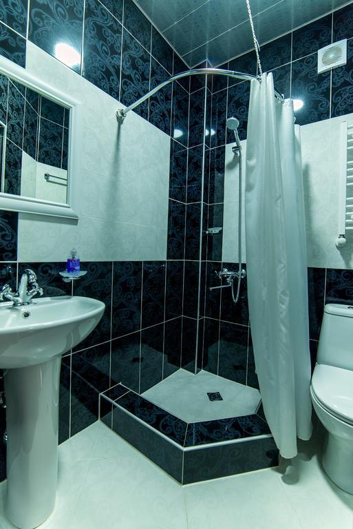 Hotel Guglux &Wine Cellar Telavi Kültér fotó